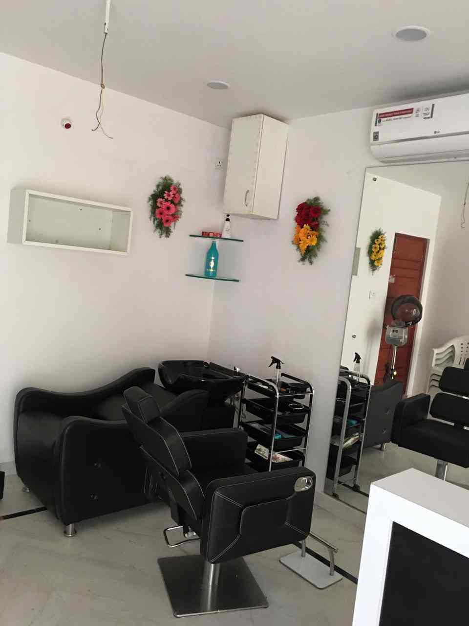 Vivid Hair & Beauty Salon in Vivekananda NagarKukatpally,Hyderabad