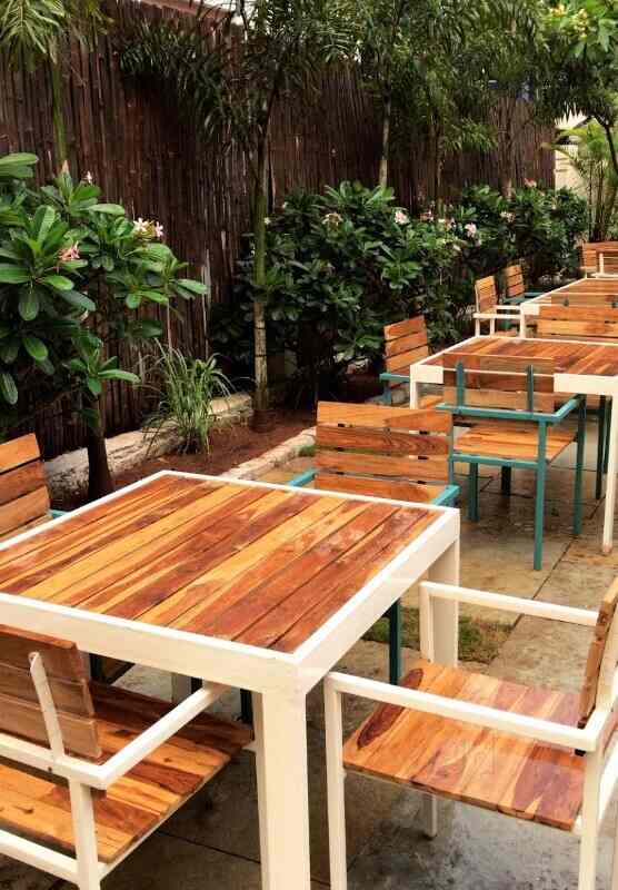 Humming Bird Cafe in Jubilee Hills,Hyderabad Order Food Online Best