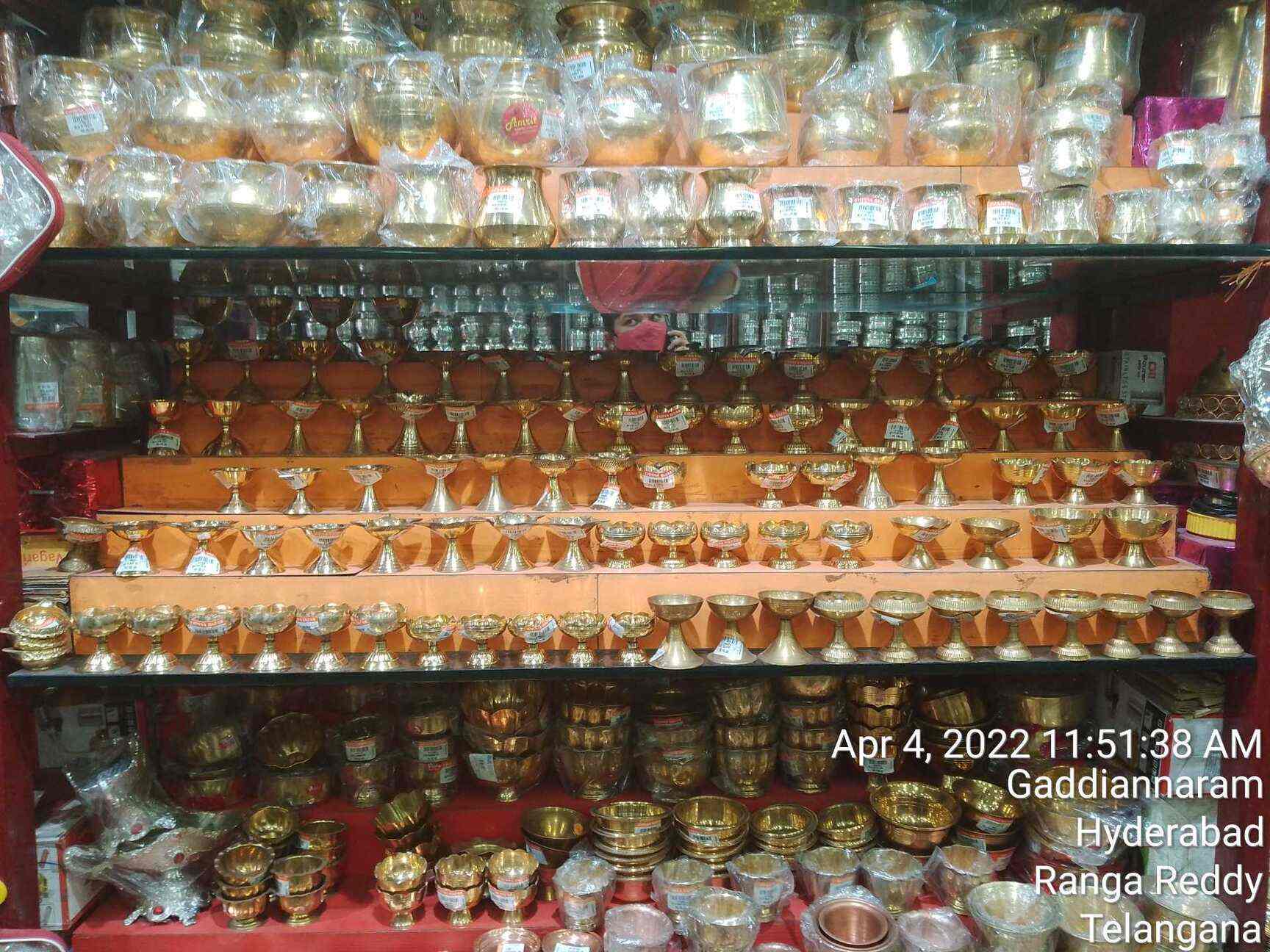 Chinna Bazaar in Dilsukh Nagar,Hyderabad Best Gift Shops in Hyderabad