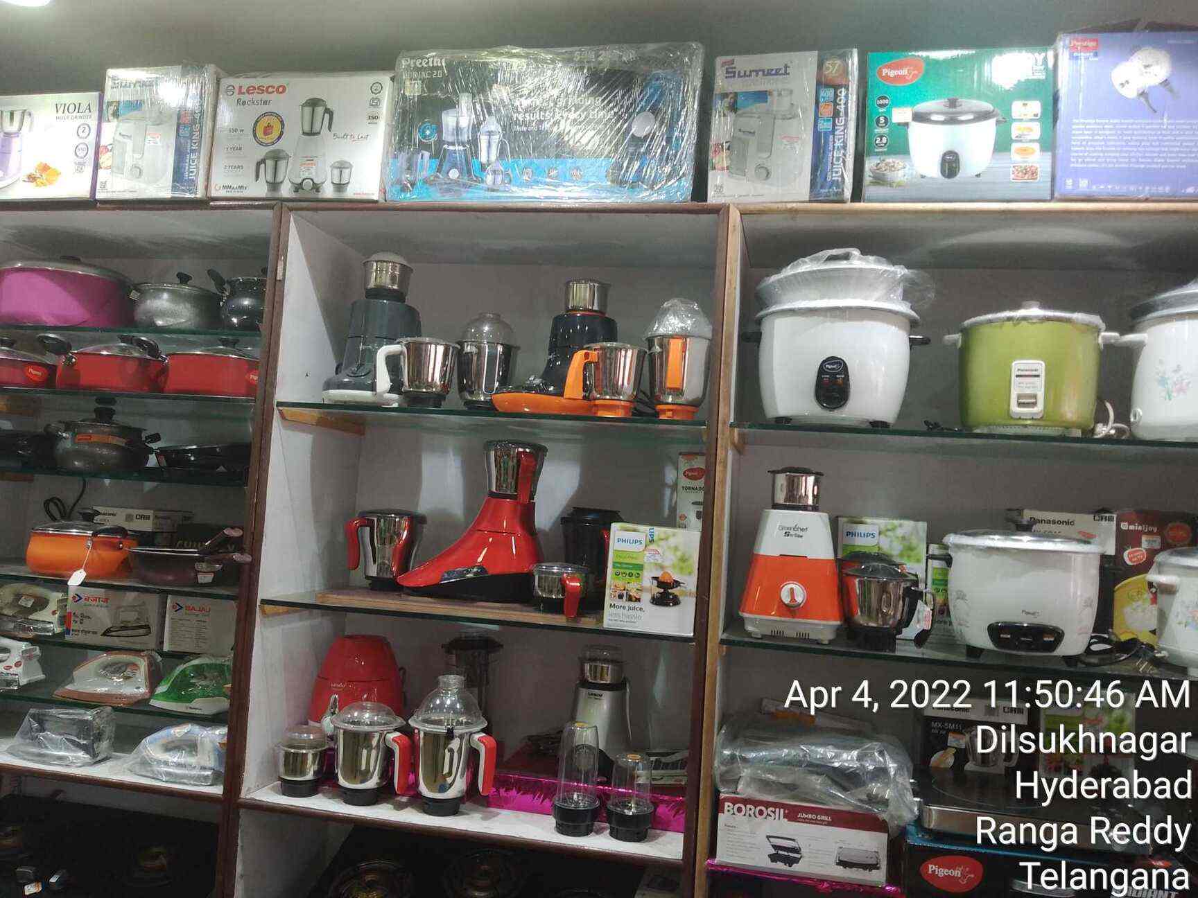 Chinna Bazaar in Dilsukh Nagar,Hyderabad Best Gift Shops in Hyderabad