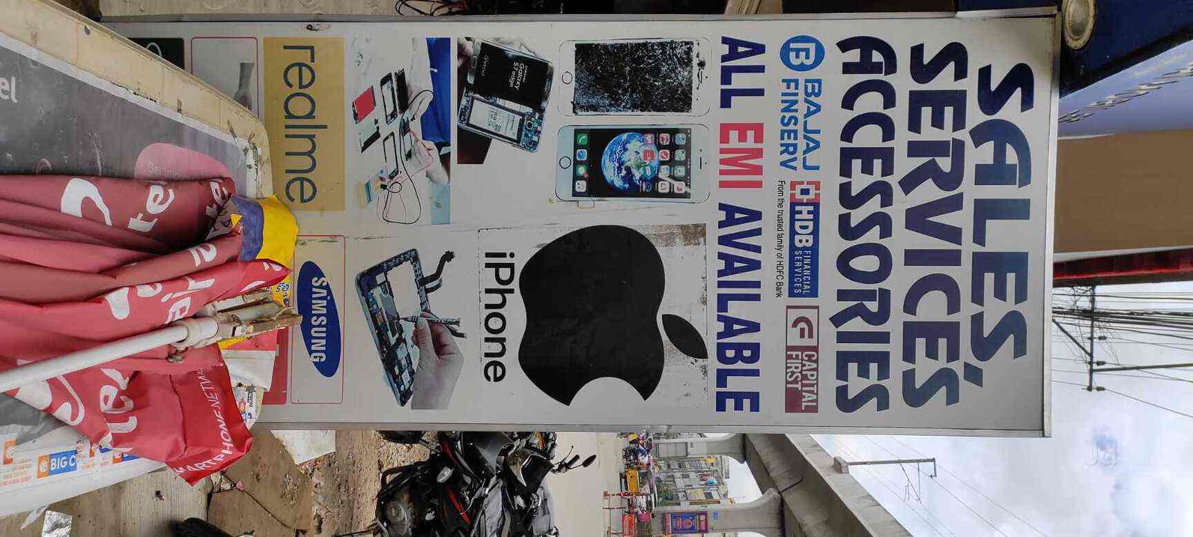 Sri Mobiles in Chaitanyapuri,Hyderabad Best Mobile Phone Dealers in