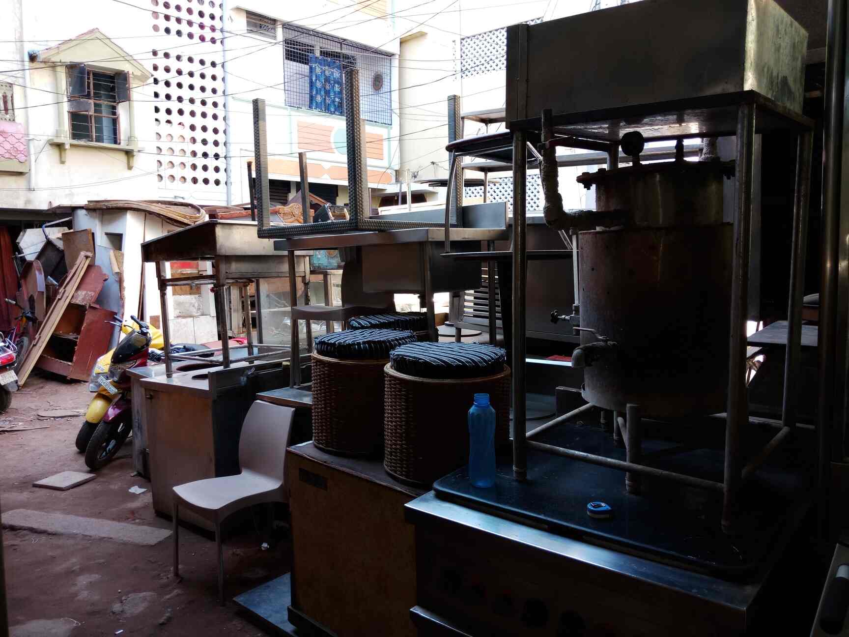 Bismillah Furniture in Nampally,Hyderabad Best Second Hand Furniture