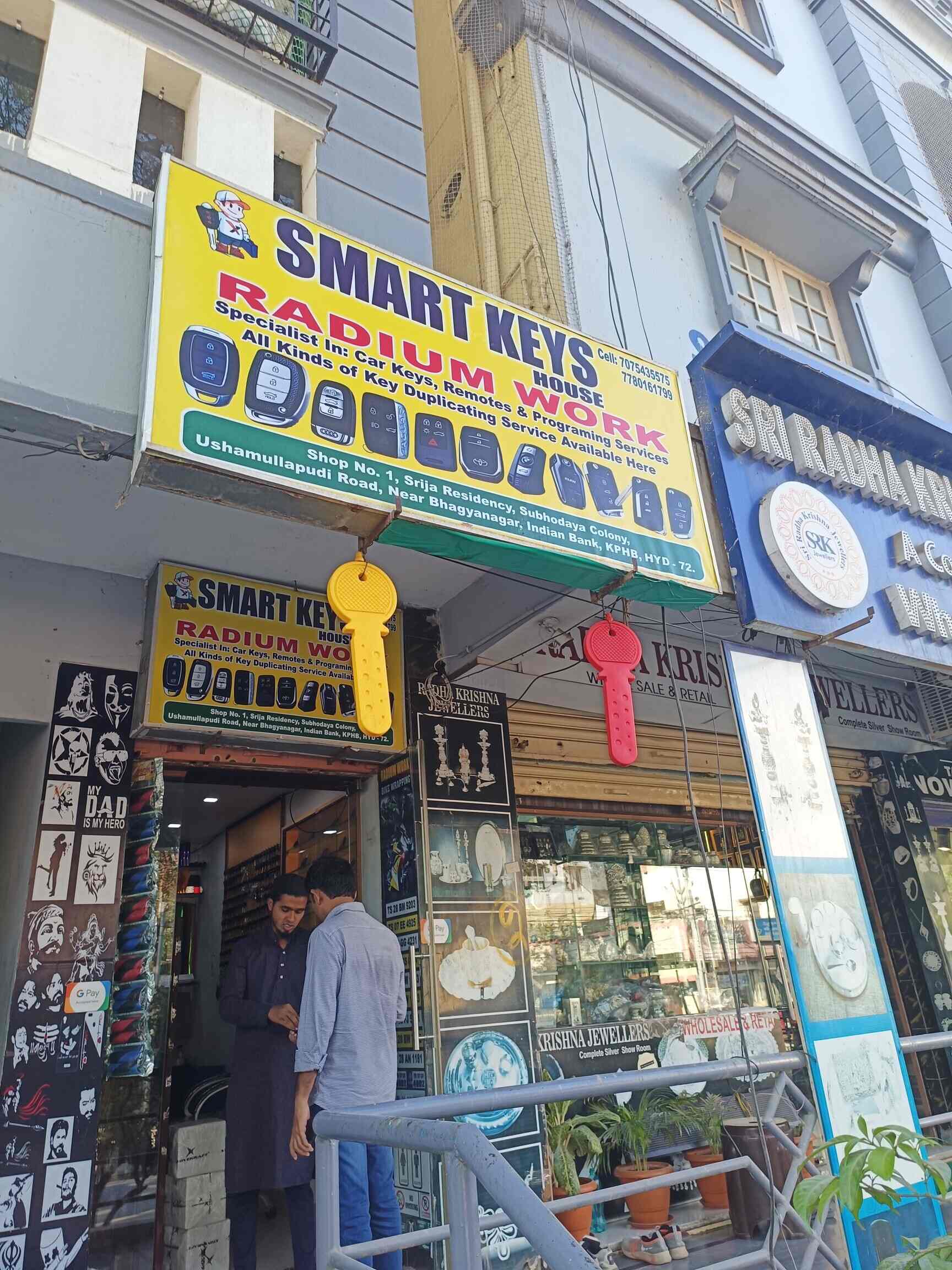 Top Duplicate Key Makers near KPHB Colony Metro StationKukatpally