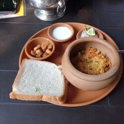 Misal Pav Centres Restaurants in Ichalkaranji - Misal Pav Centers ...