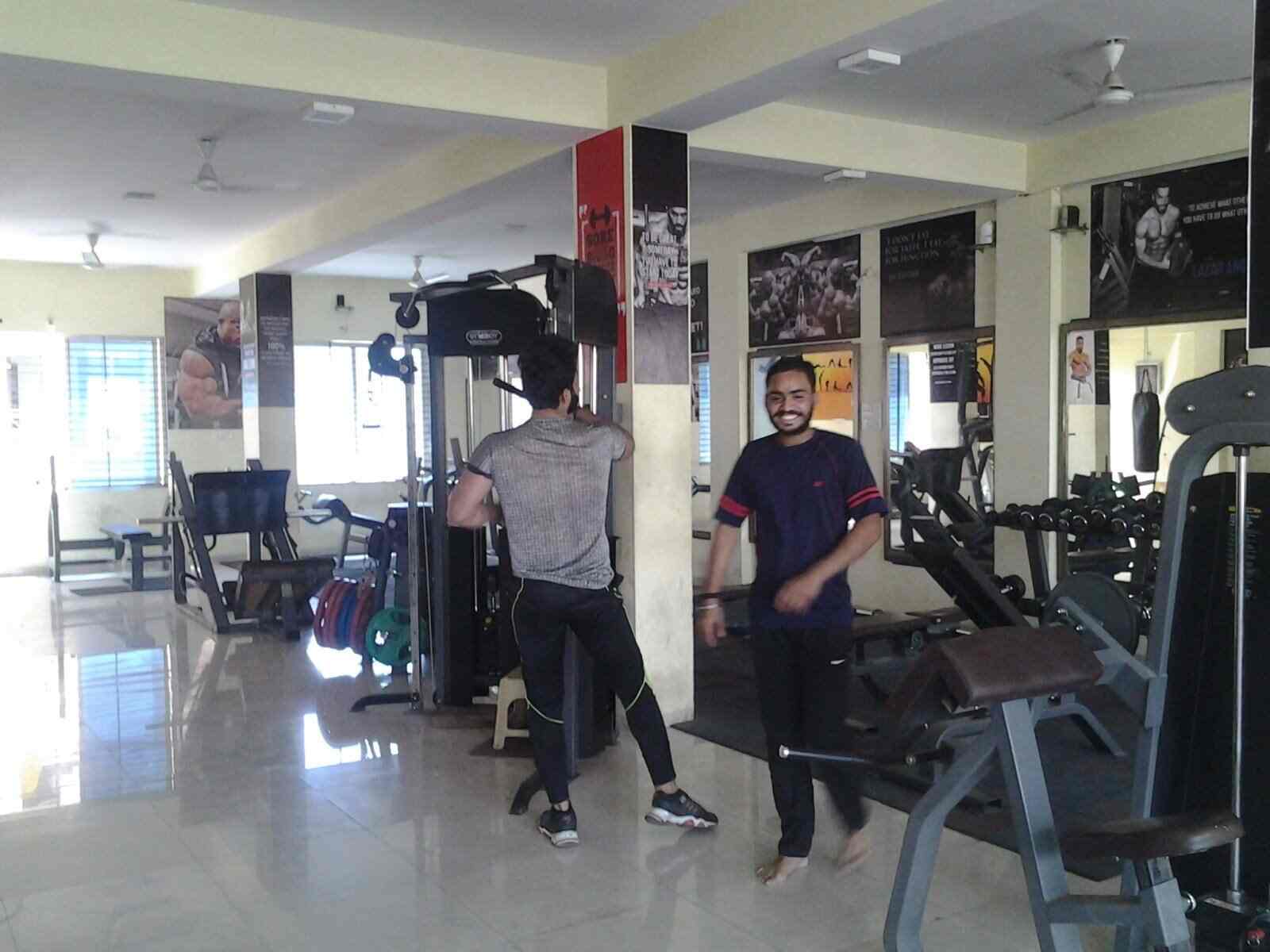 Spartan Unisex Gym & Fitness Centre in Bengali Square,Indore Best