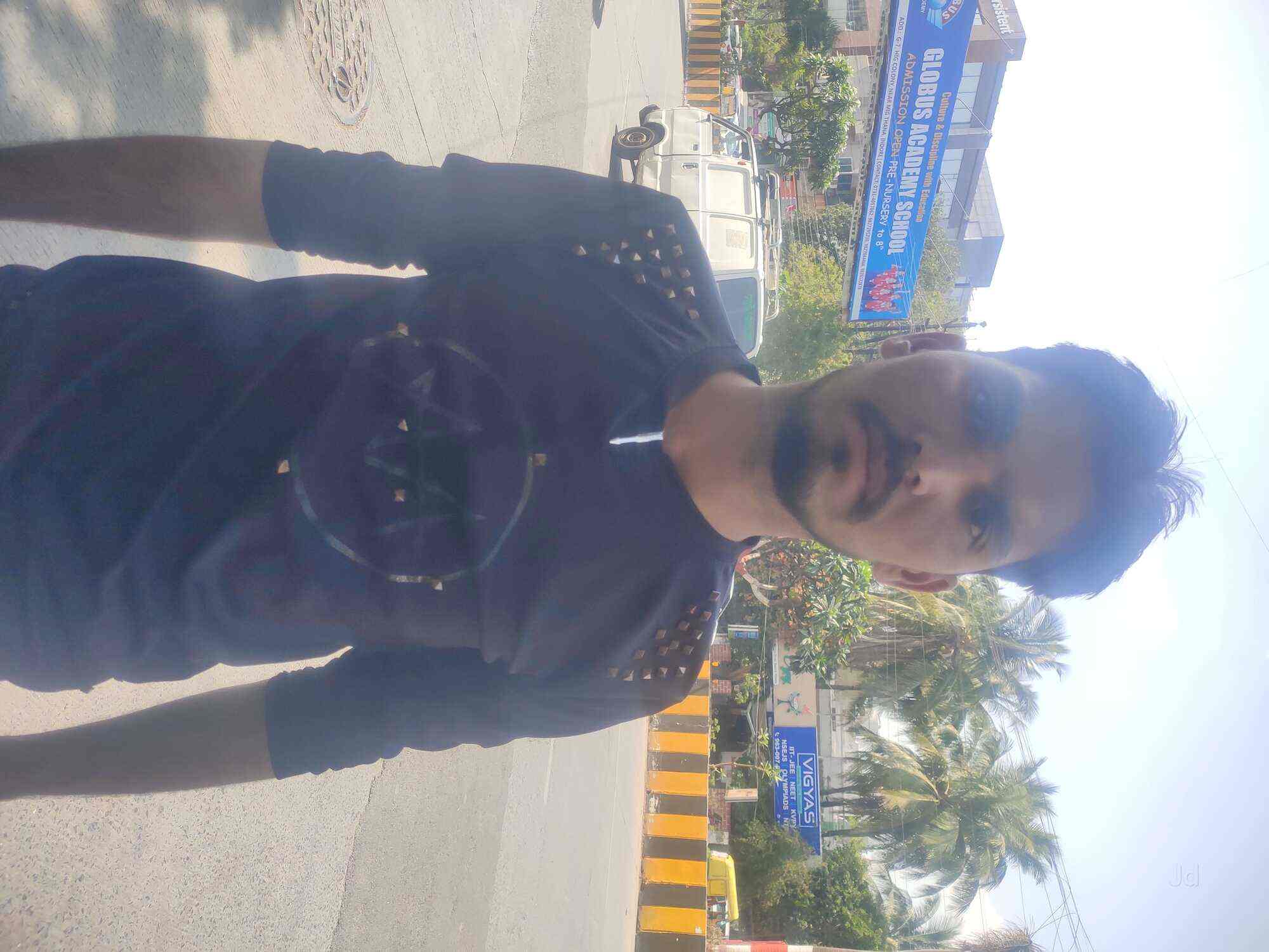 Mr Saddam Khan