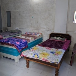 Manna Girls Pg in Sanwer Road,Indore - Best Paying Guest ...