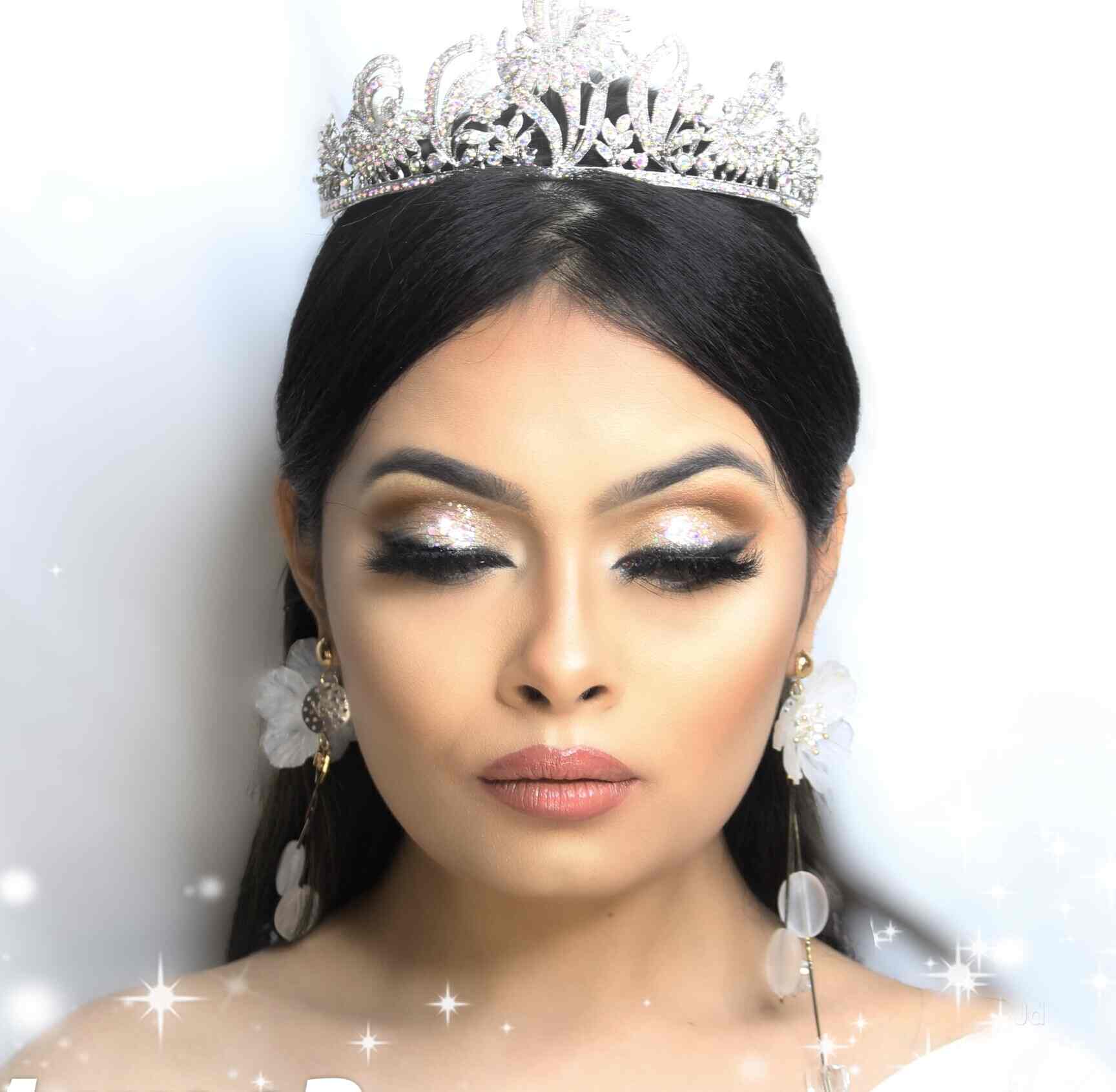 Four Sisters Studio & Academy in Pipliyahana,Indore Best Beauty