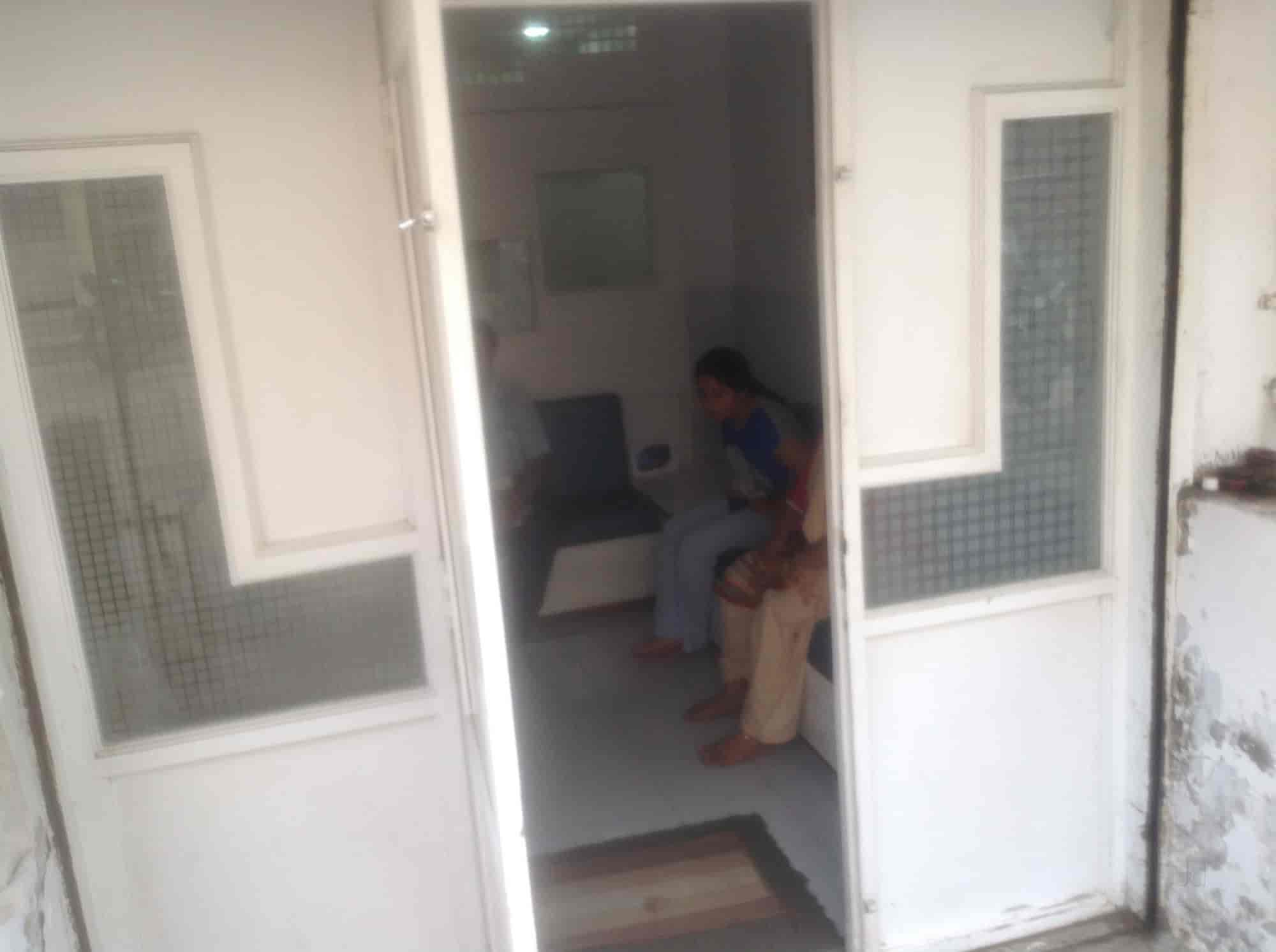 Dr. Anil Kumar Budhwani in Sudama Nagar,Indore - Best Paediatricians near  me in Indore - Justdial