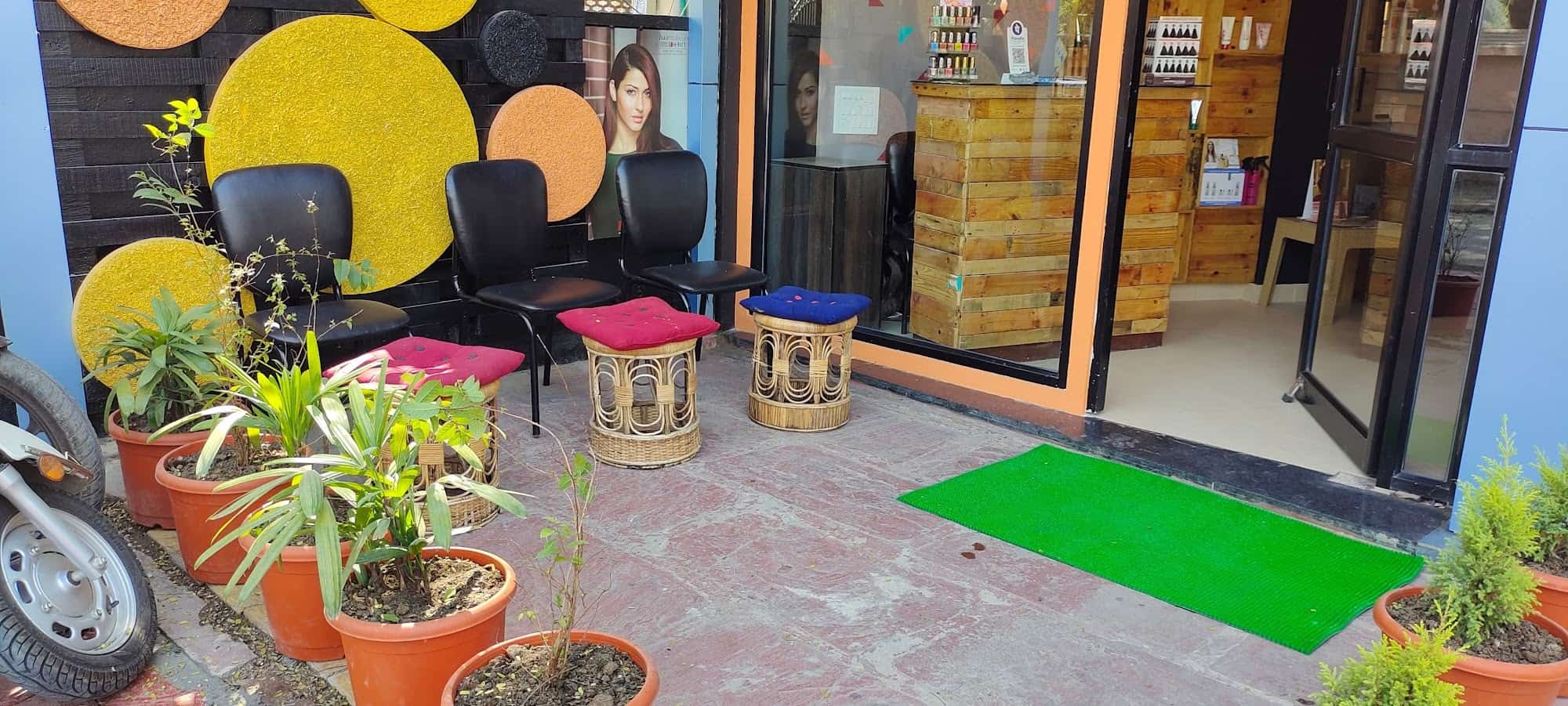 The Boss Baby Unisex Salon in Saket Nagar,Indore Best Women Beauty