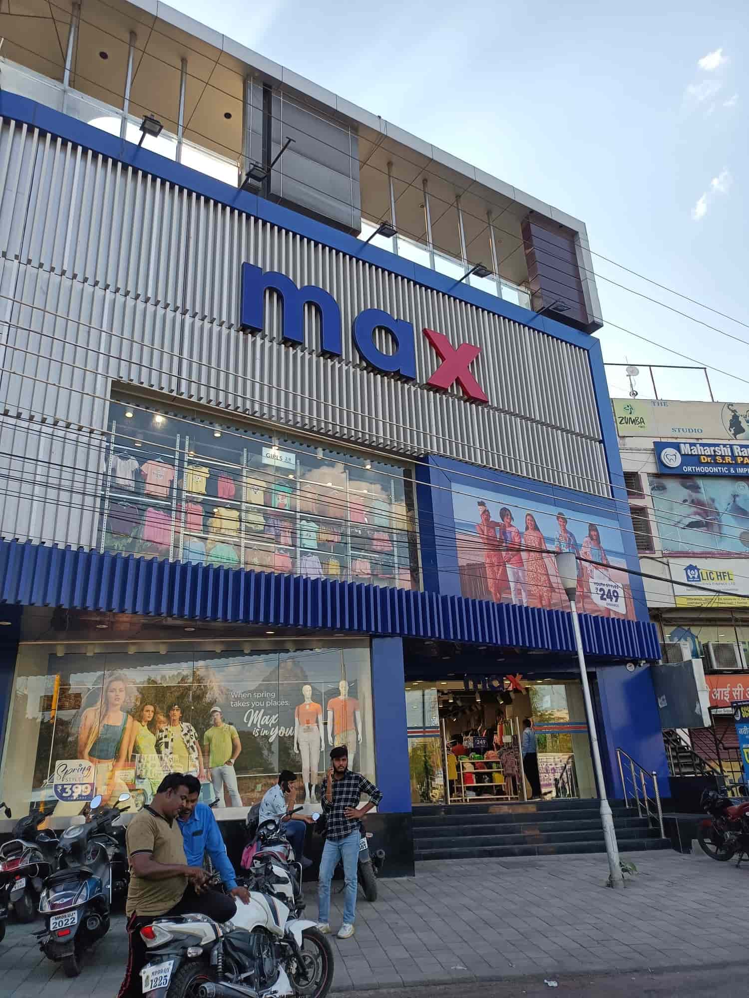 max clothing store near me