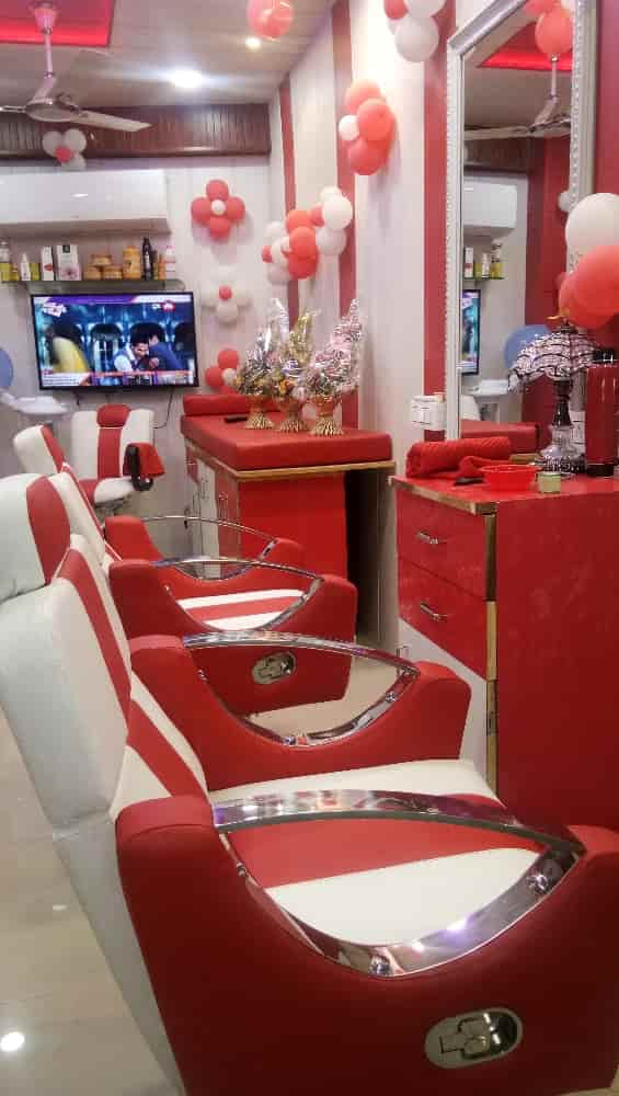 Soundarya Beauty Parlour & Training Center in Indore,Indore Best