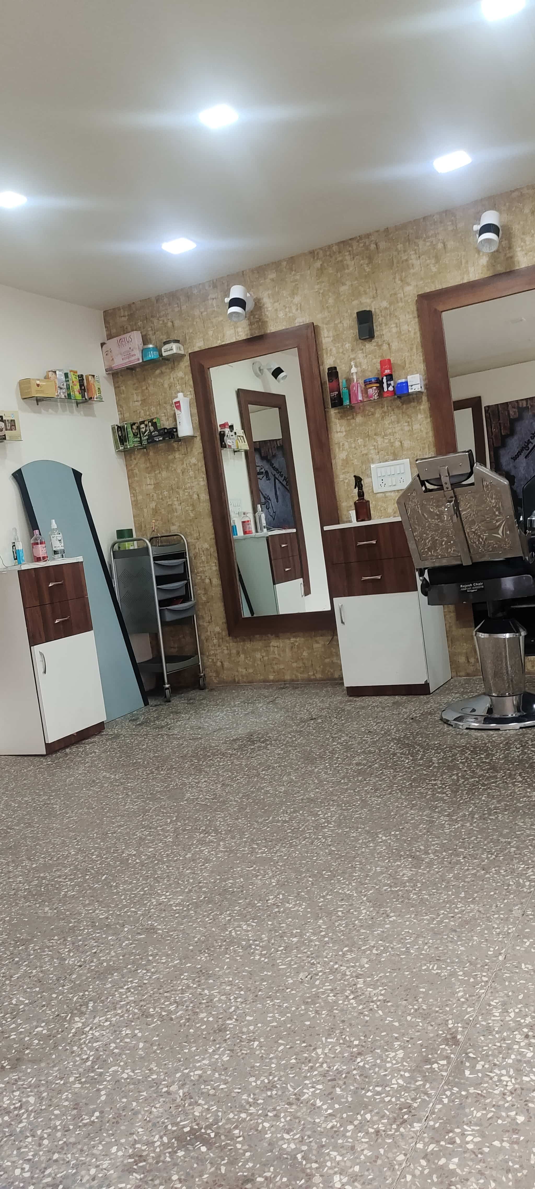 Majestic Salon and Spa in In Front Of Blue Moon Bar,Jabalpur Best