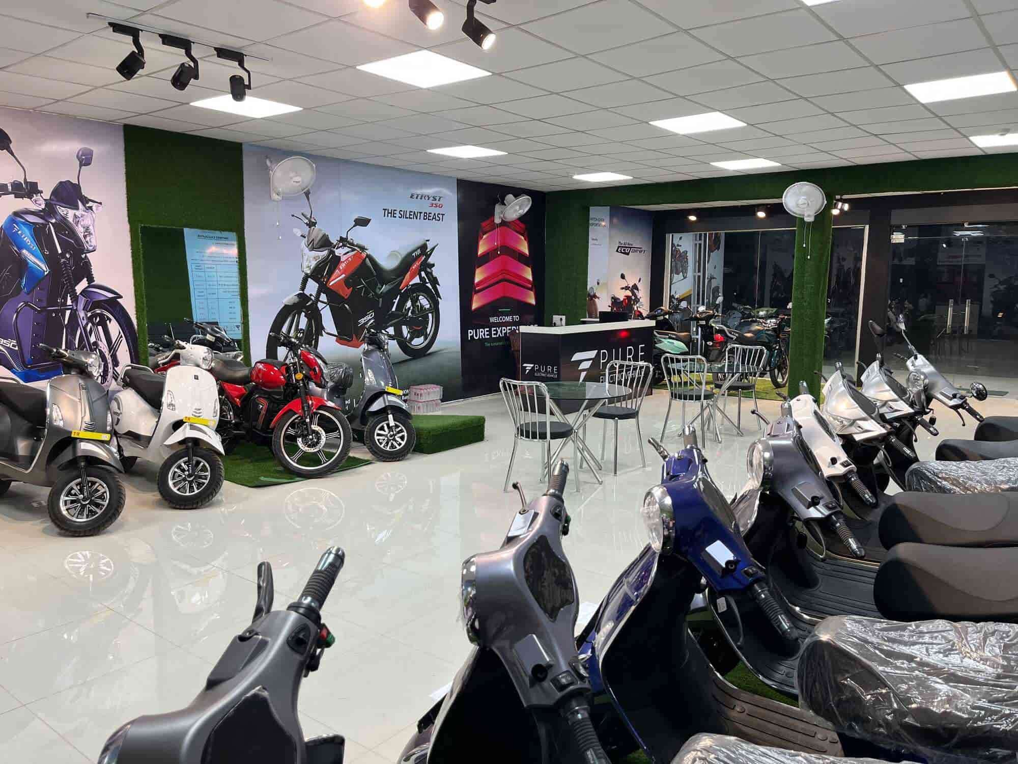 Top Pure Ev Battery Operated Scooter Wholesalers in Jhabua बैटरी