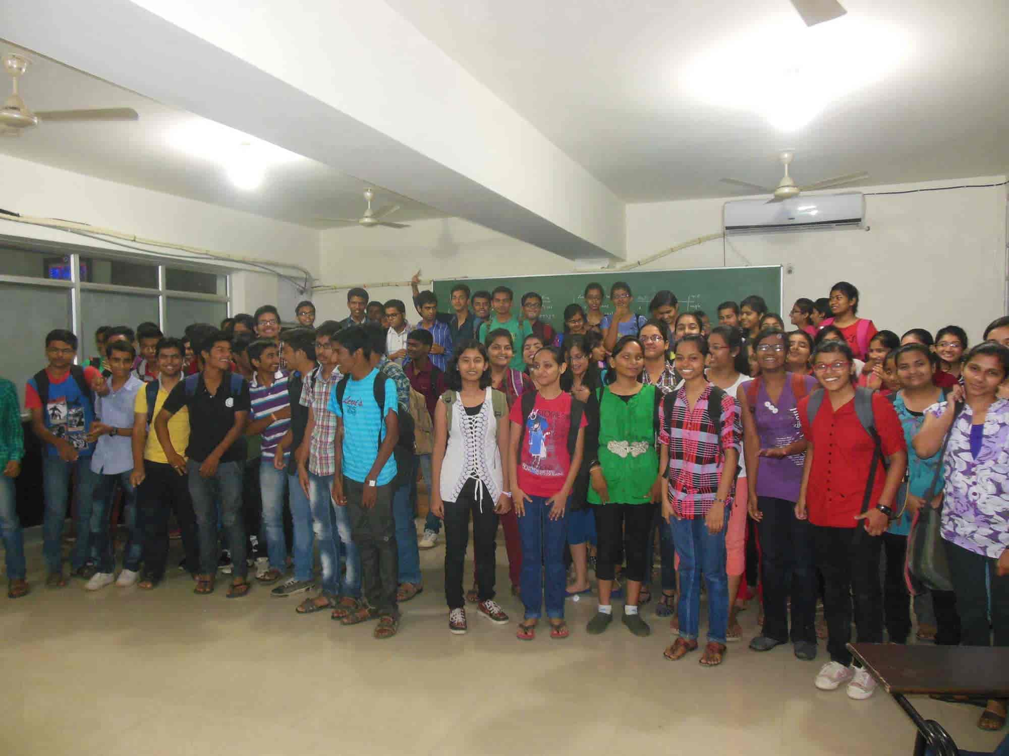 Asati Physics Classes in Yadav Colony,Jabalpur Best Tutorials in