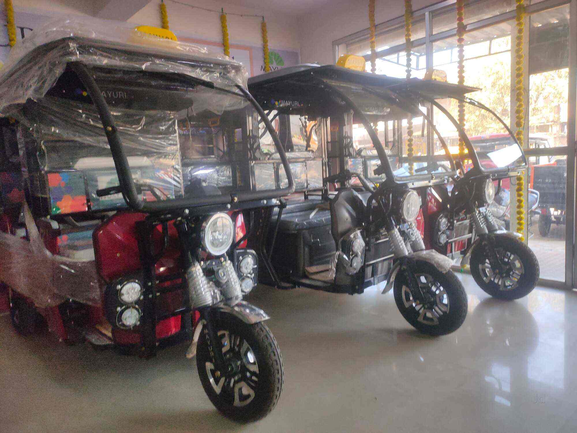 Top Mayuri Battery Operated Auto Rickshaw Dealers in Jabalpur बैटरी