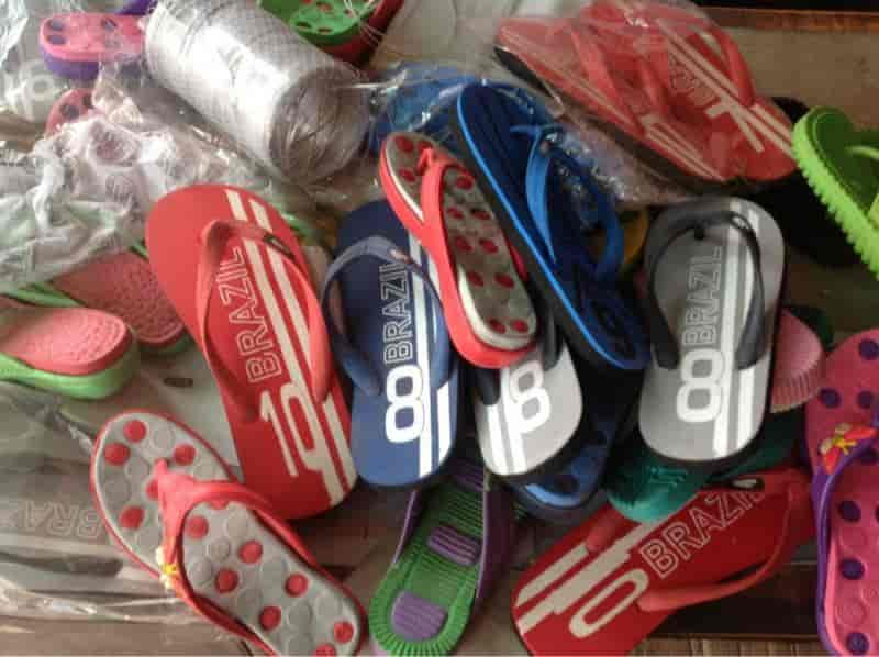 binny hawai chappal