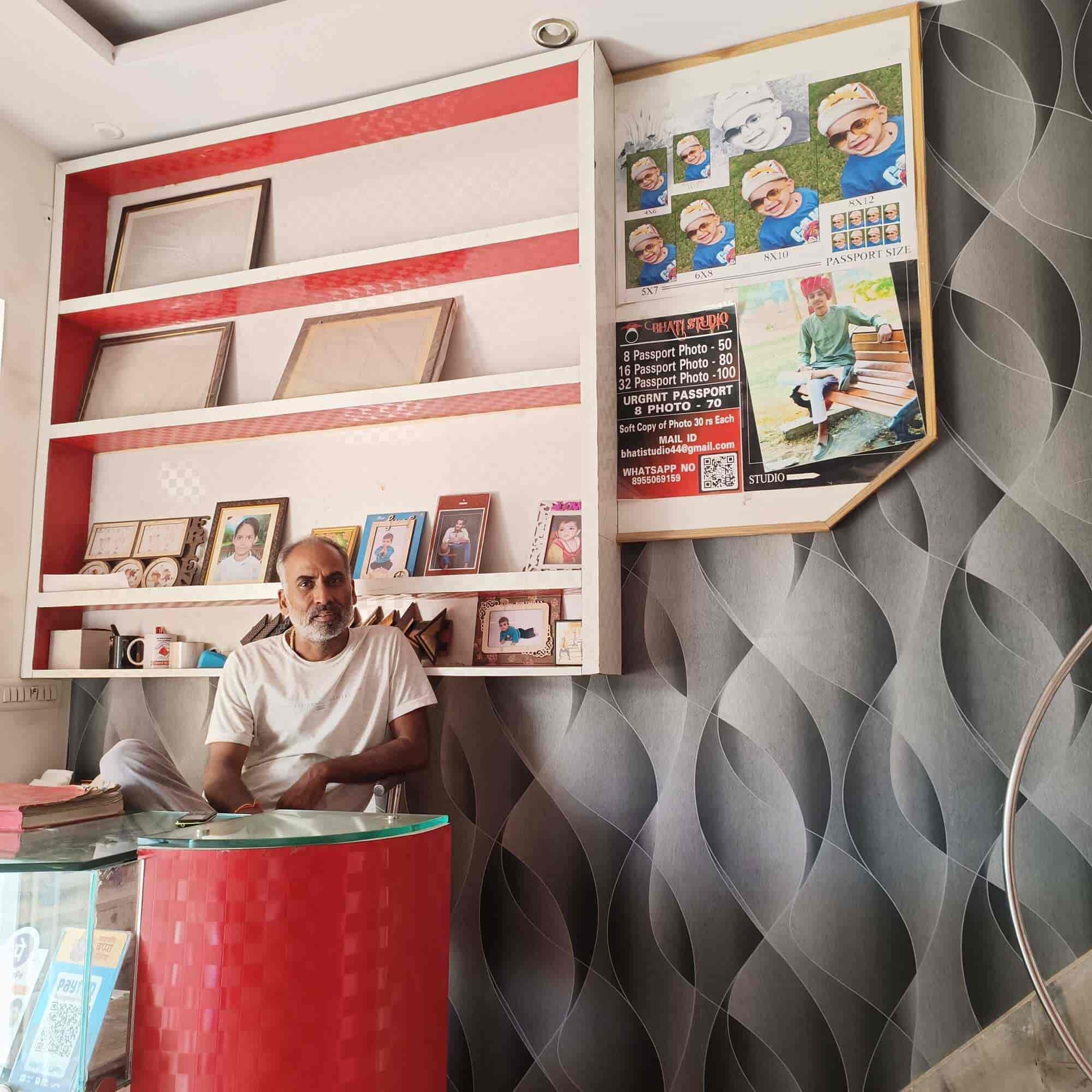 Top One Hour Photo Studio in Vaishali Nagar Best Instant Photo