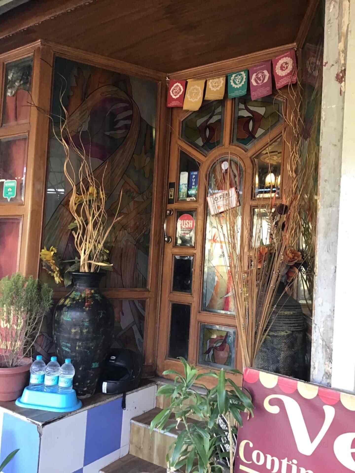 Book A Table Venus Continental Restaurant In Kanwar Nagar