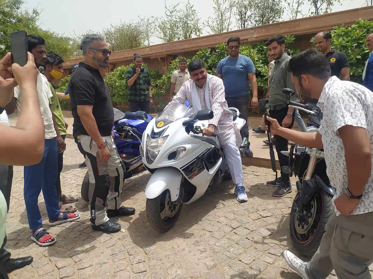 Rishabh Suzuki in Sanganer Bazar,Jaipur Best Scooter Dealers in