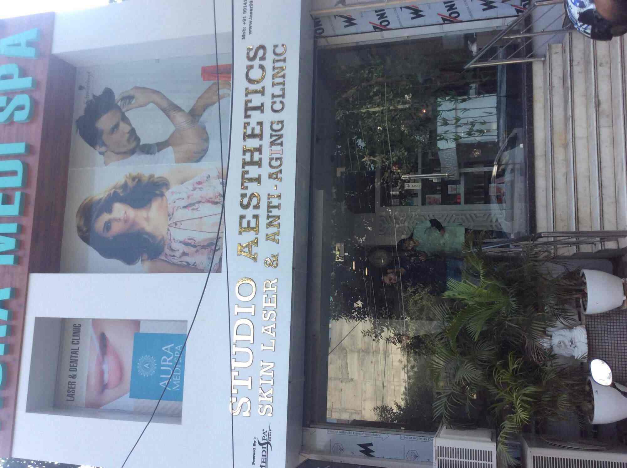 Aura Beauty Lounge & Academy in Rama Mandi,Jalandhar Best Beauty