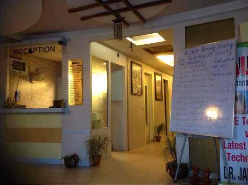 Aura Beauty Lounge & Academy in Rama Mandi,Jalandhar Best Beauty