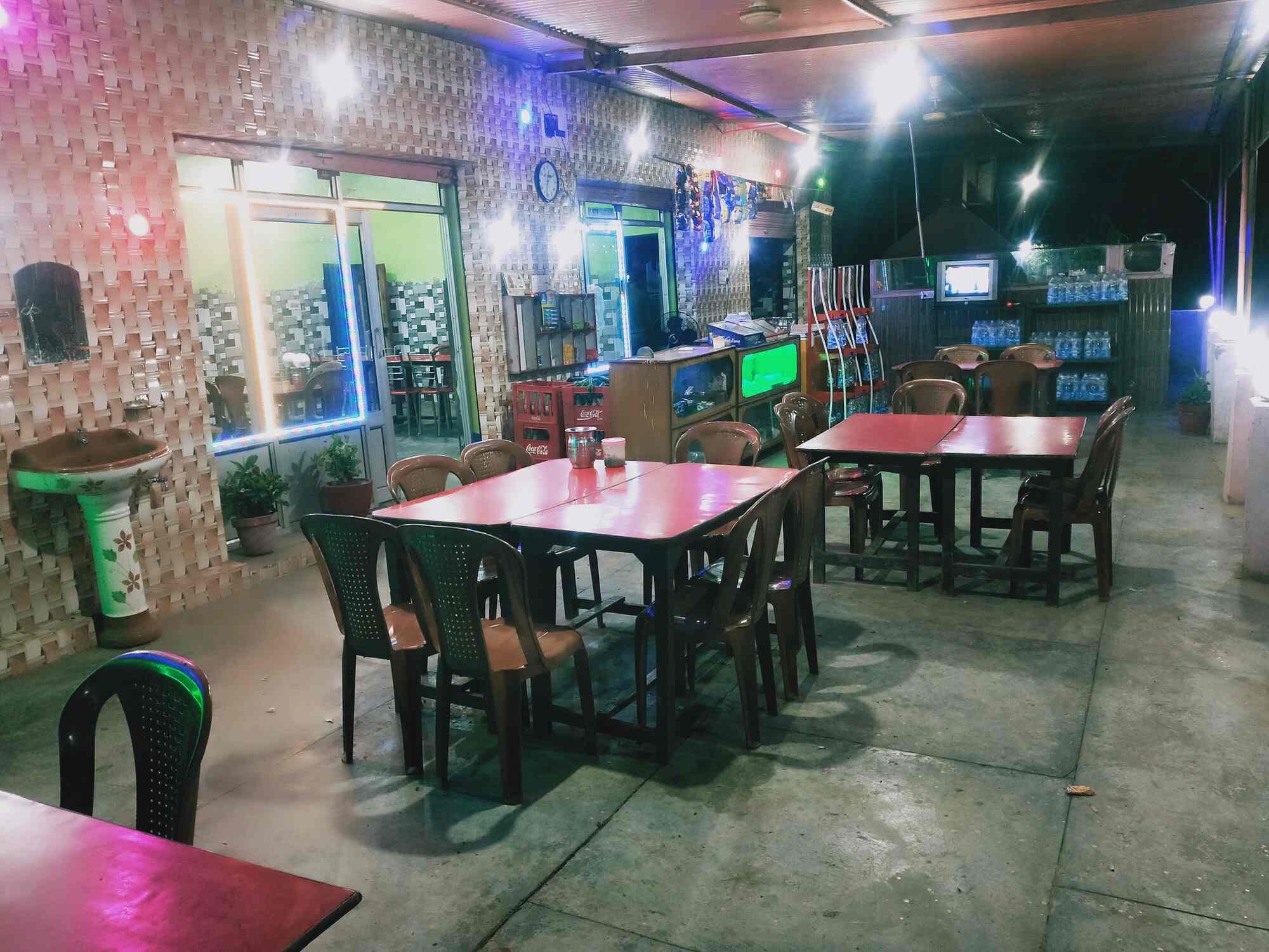 Lucky Dhaba Indian Restaurant - xdxzvtg