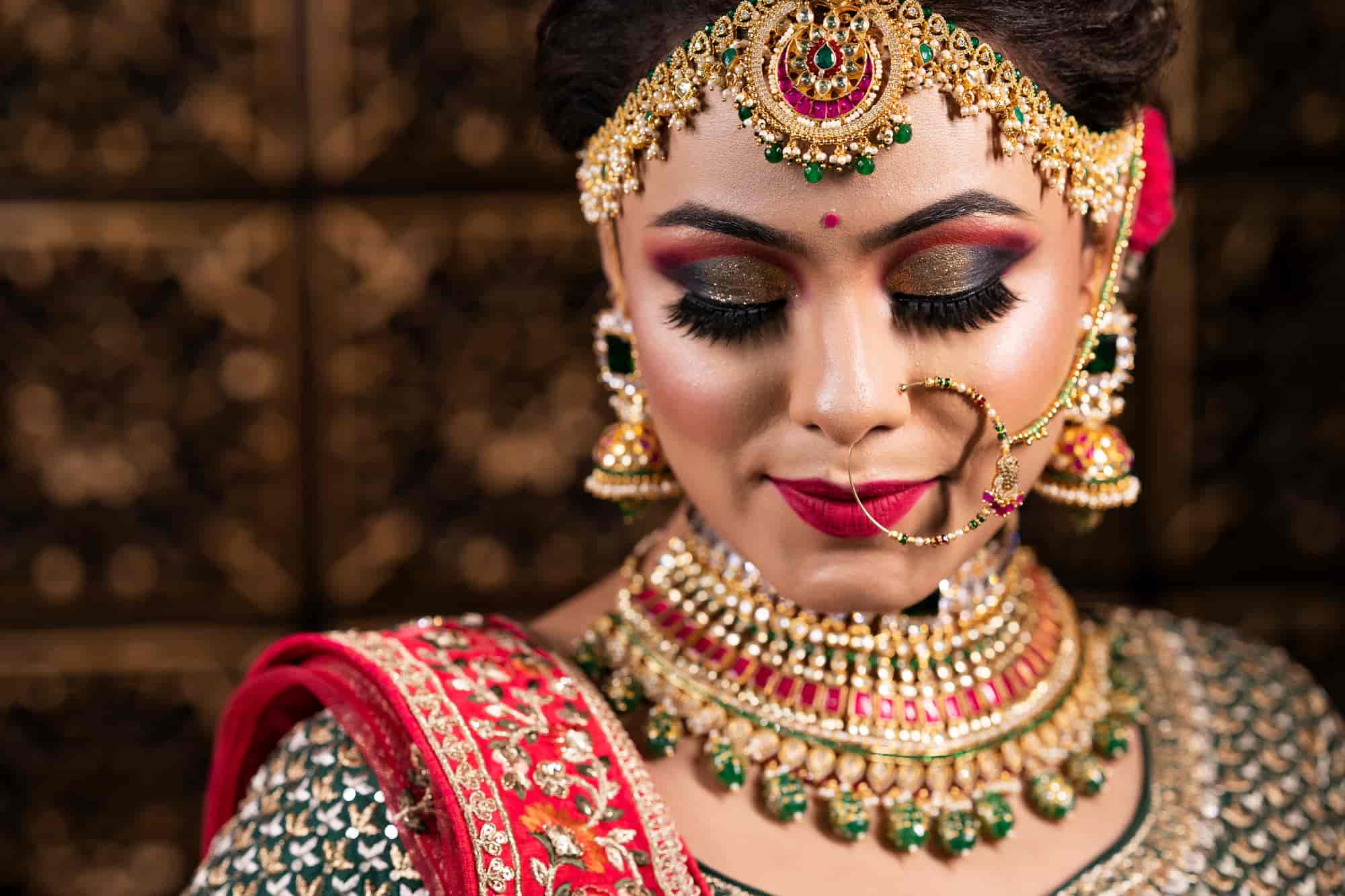 Top Women Beauty Parlours in Darbargadh - Best Ladies Beauty