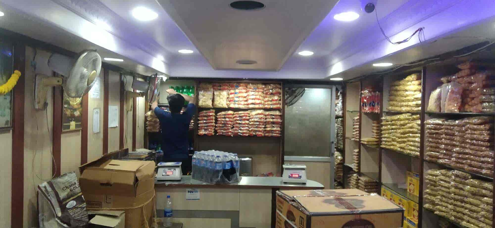 Fakira Chanachur in Bistupur,Jamshedpur Order Food Online Best Fast