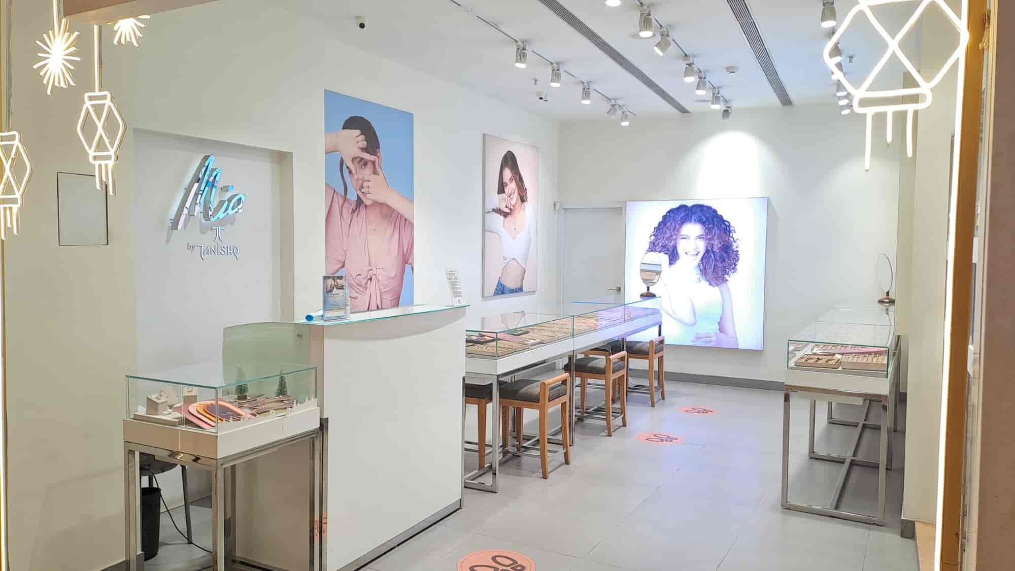 Tanishq bistupur store