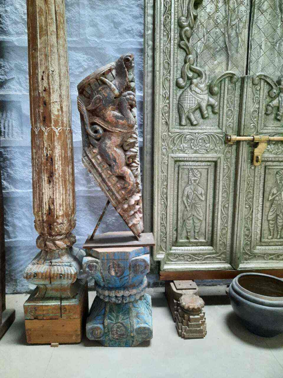 Prachin Art Gallery & Old Furniture in Basni,Jodhpur Best Furniture