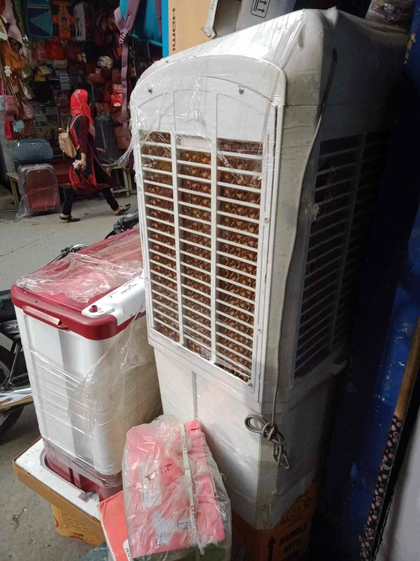 Hemkund Electronics in Near Sanjay Medical,Jyotiba Phule Nagar Best