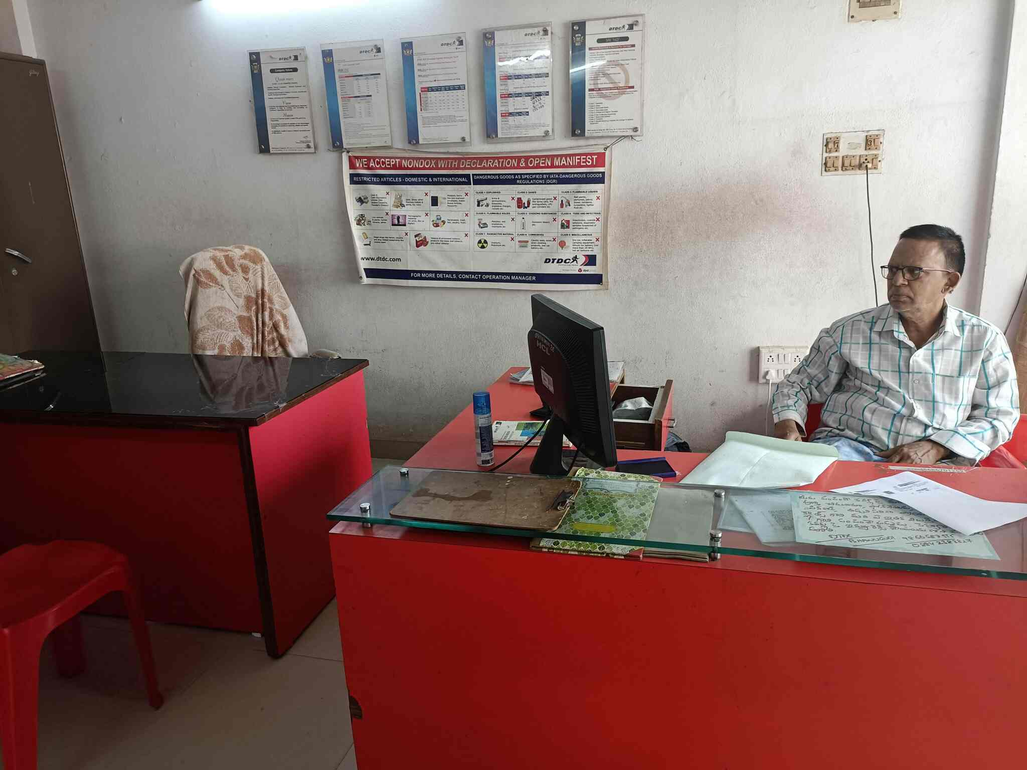 Top Courier Services in Cinema Hall Road Best Domestic Courier