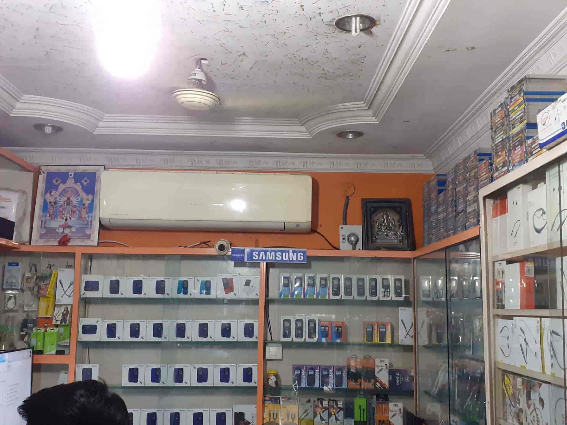 Siva Mobiles in Cinema Hall Road,Kakinada Best Mobile Phone Dealers