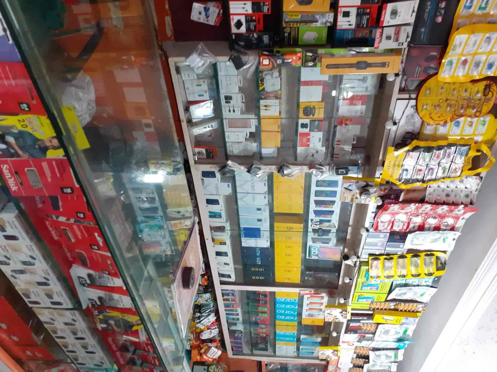 Siva Mobiles in Cinema Hall Road,Kakinada Best Mobile Phone Dealers