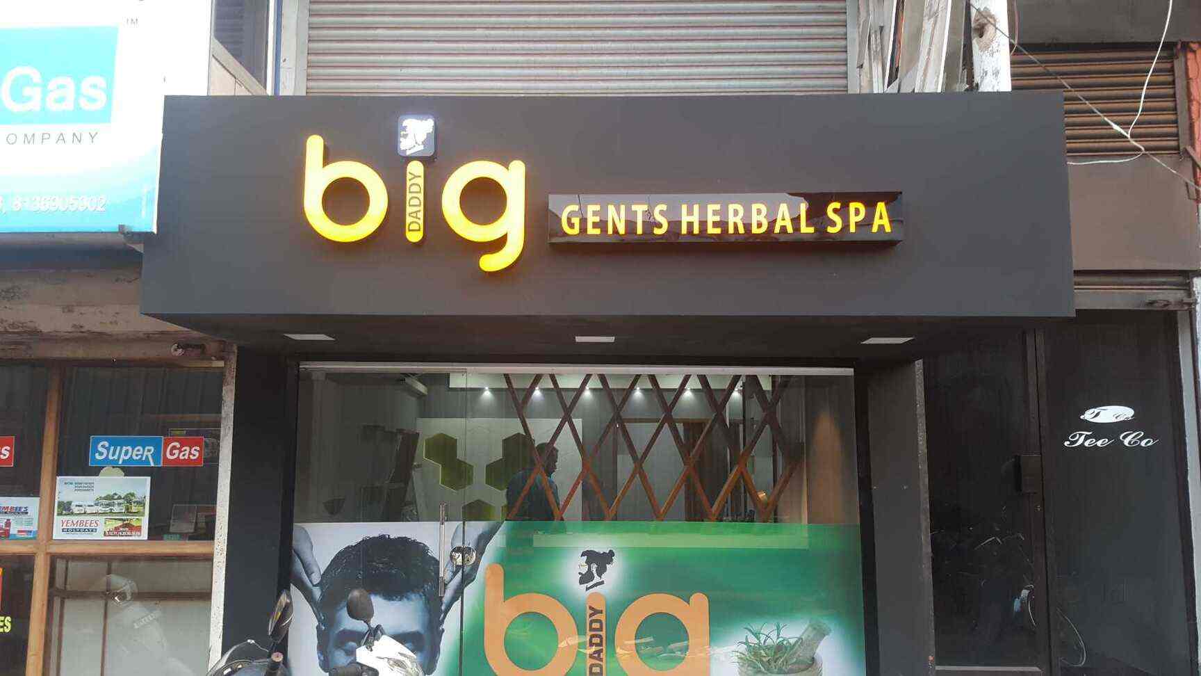 Top Beauty Parlour Classes For Men in Kannur near me Justdial