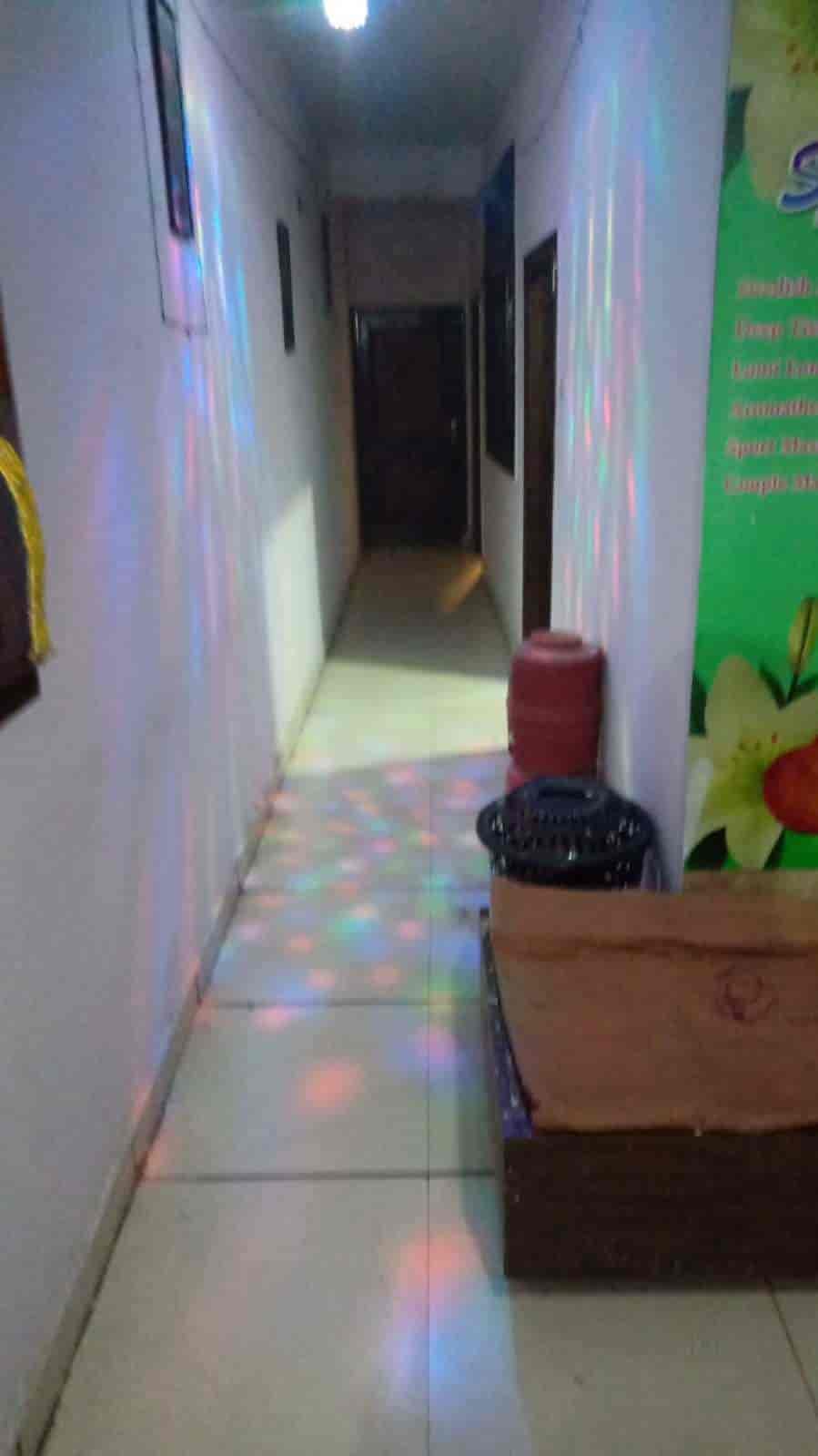 A One (Spa) and Unisex Saloon in Kidwai Nagar,Kanpur Best Body