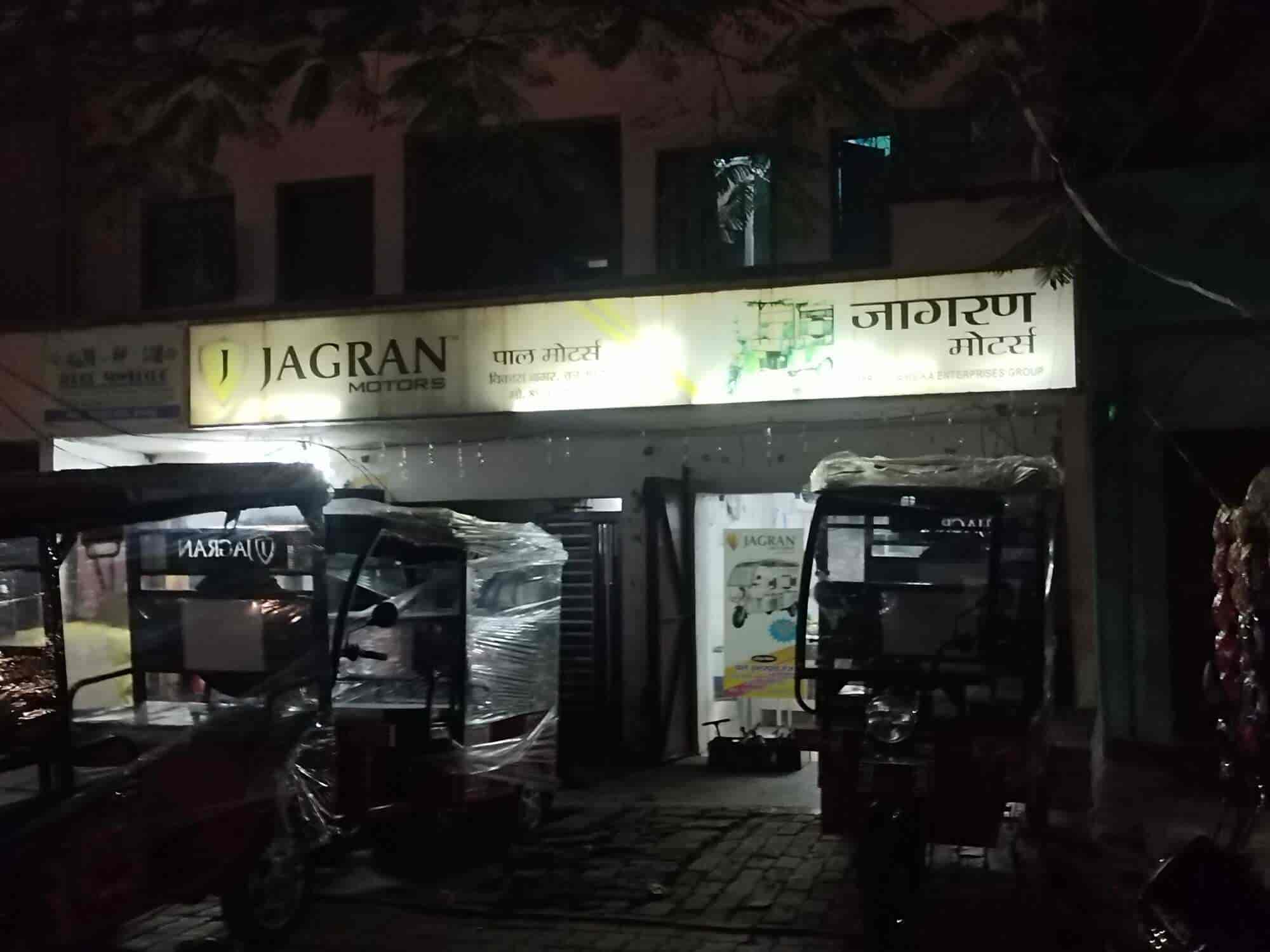 Top Savy Battery Operated Auto Rickshaw Dealers in Kanpur बैटरी