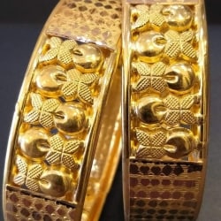 Suresh fashion jewellery store