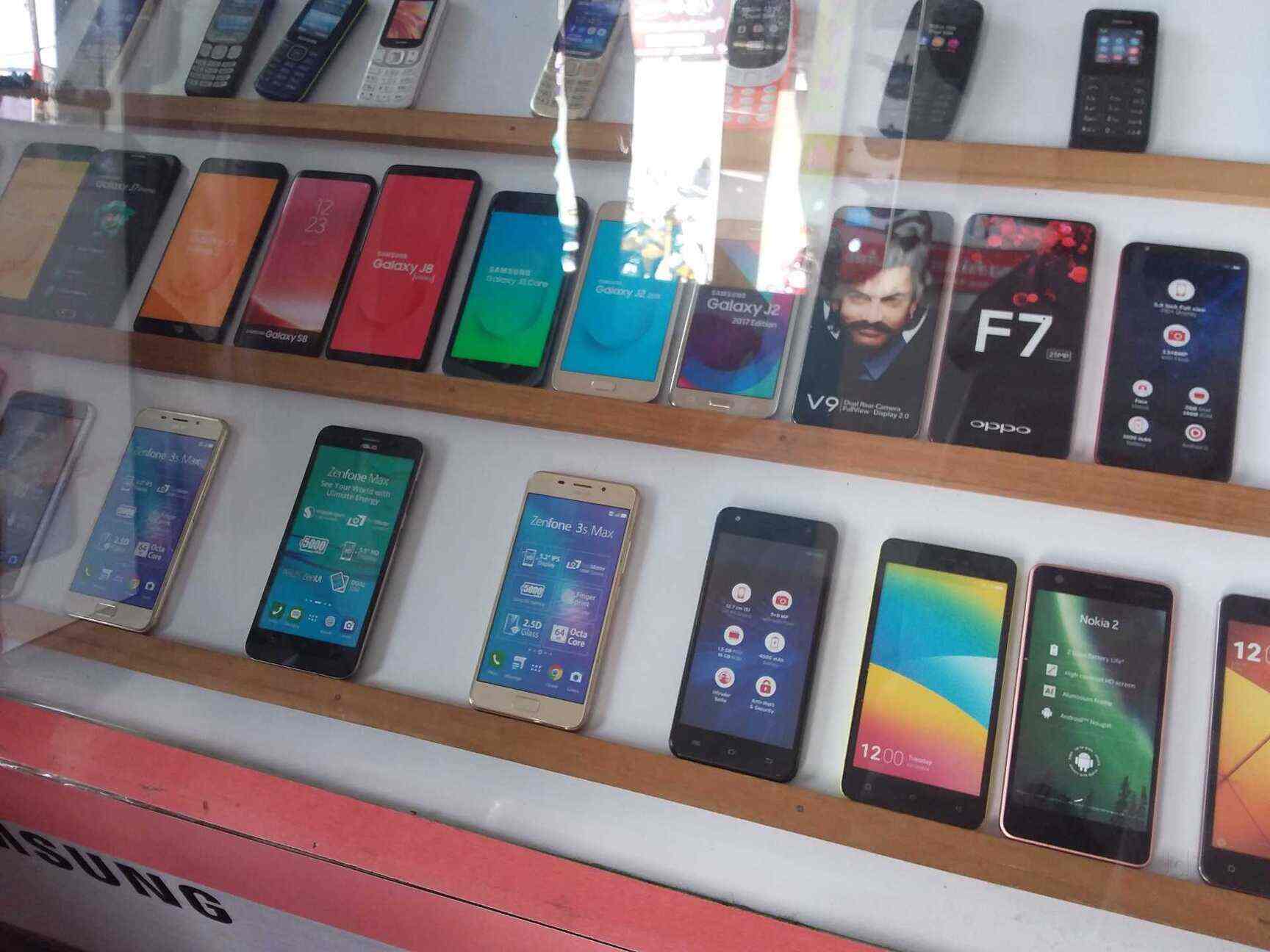 A2z Mobiles (Jiomart Digital Partner) in Near Thinnappa Theatre,Karur