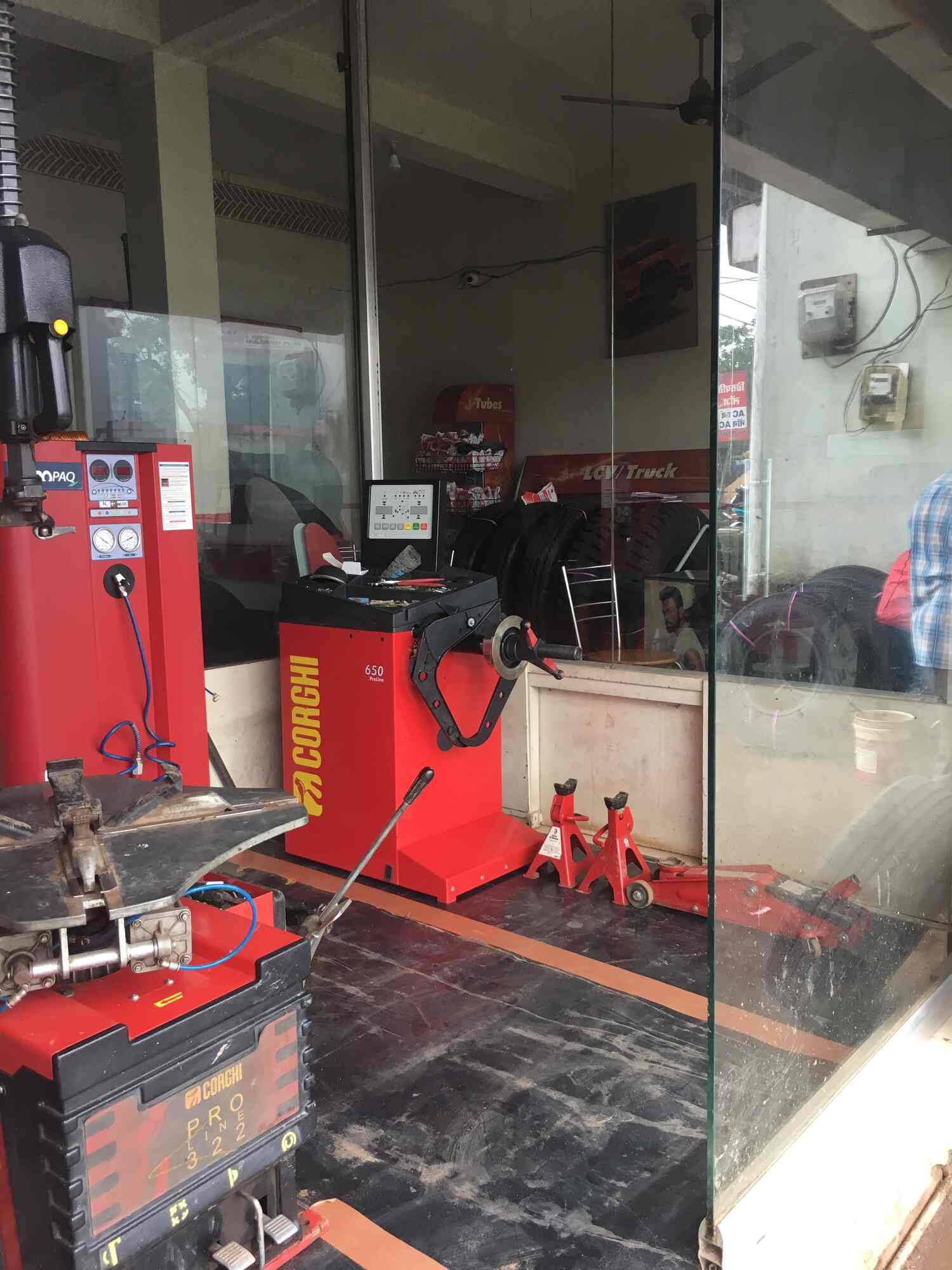 National Tyres Sihora in Sihora Katni,Katni Best Tyre Puncture Repair