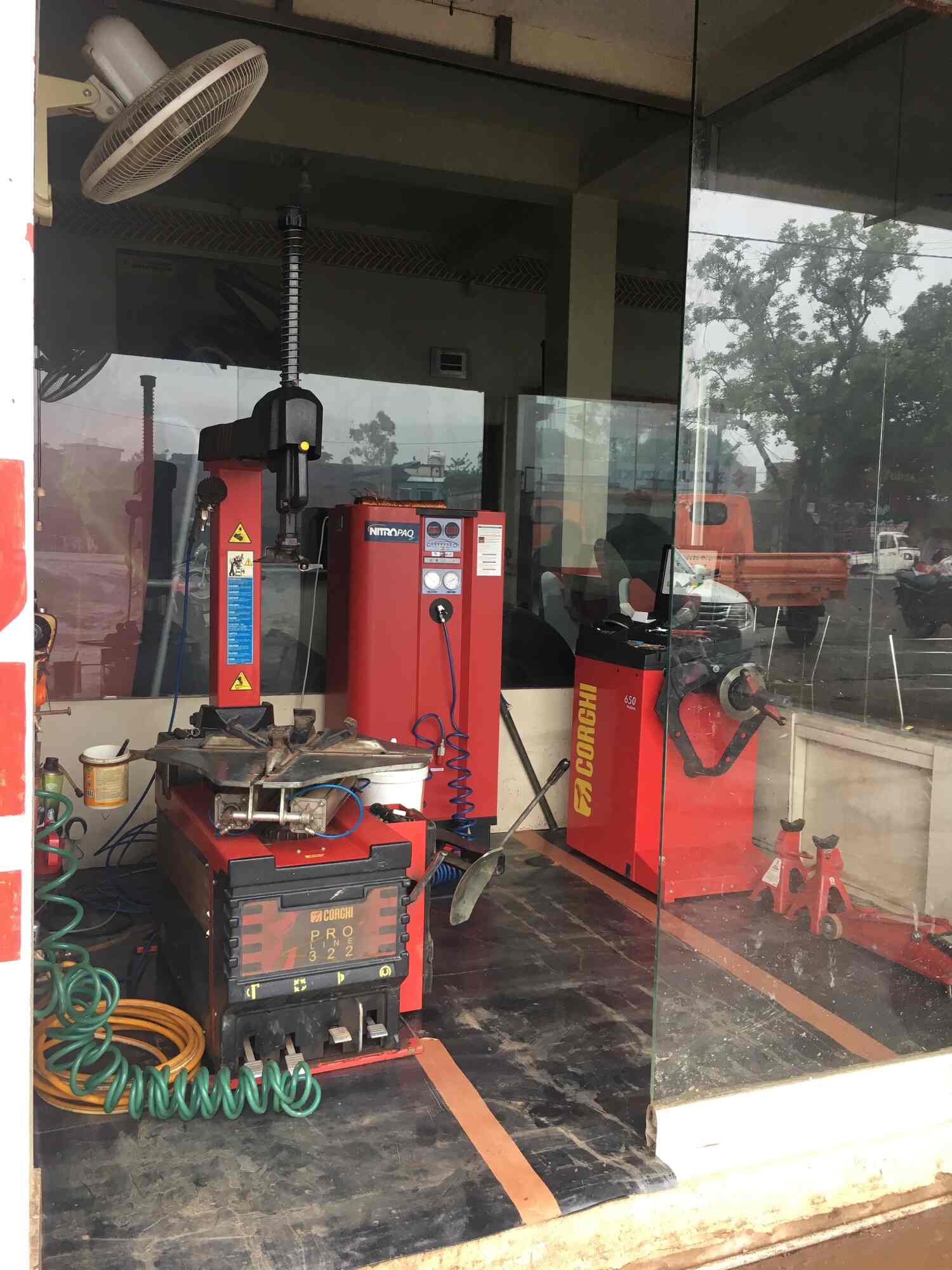 National Tyres Sihora in Sihora Katni,Katni Best Tyre Puncture Repair