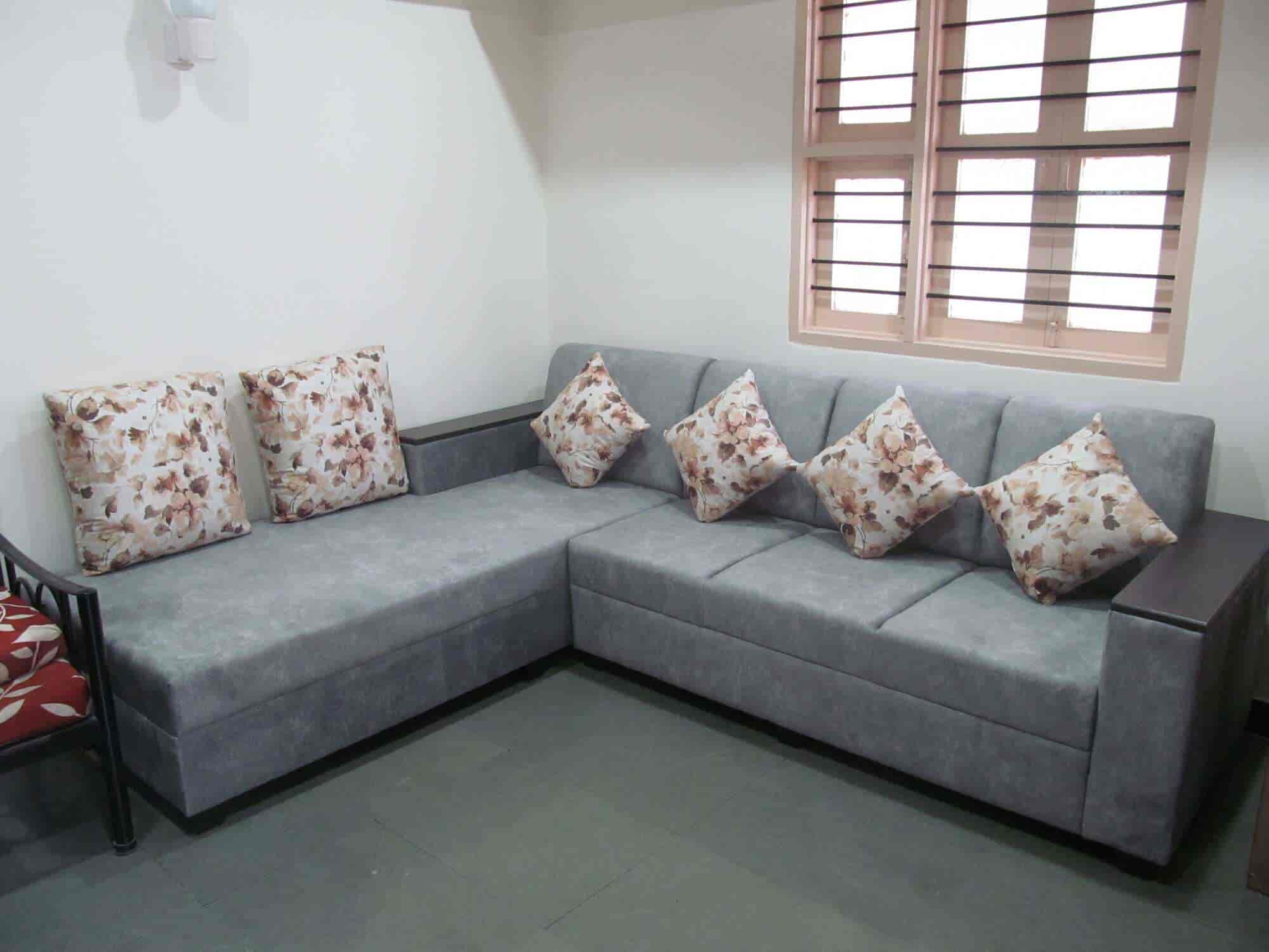 Top Chair Dealers in Assembly RoadShahupuri Best Guest Chair Dealers