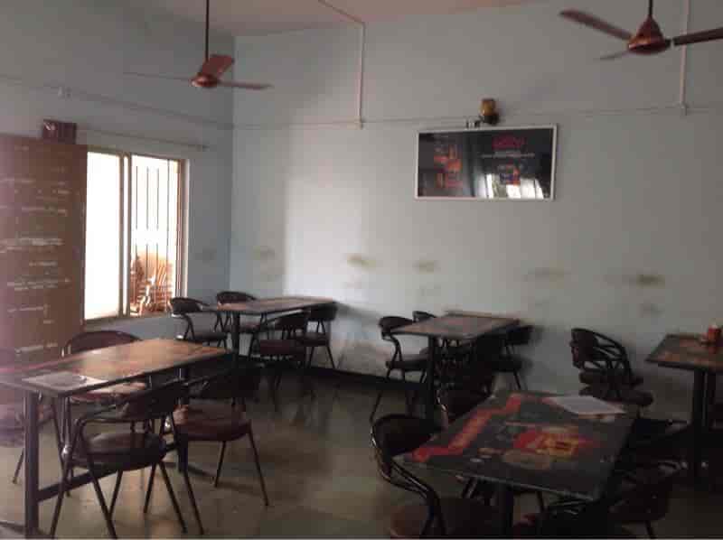 Preetam Restaurant & Bar in Shivaji Udyam Nagar,Kolhapur Best North