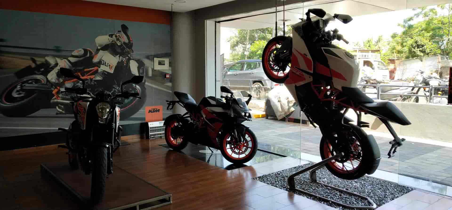 vazhuthacaud ktm showroom