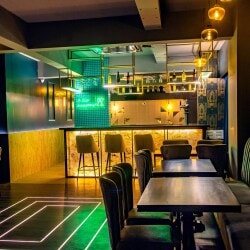Top Lounges in Tarabai Park - Best Lounge Bars - Justdial