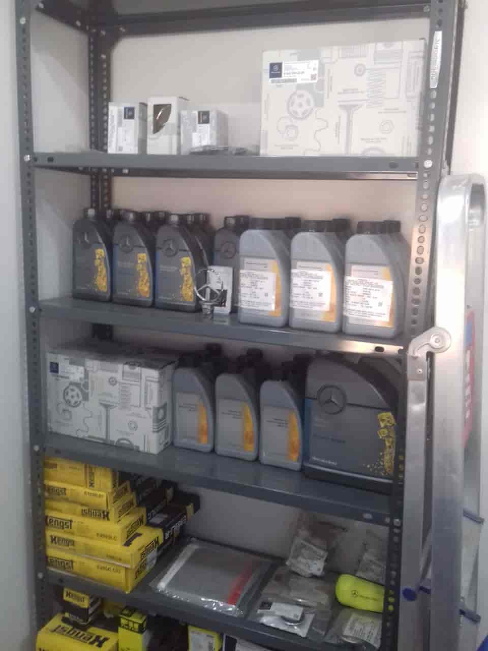 Shruti Corporation in Kasaba Bawada,Kolhapur Best FordCar Accessory