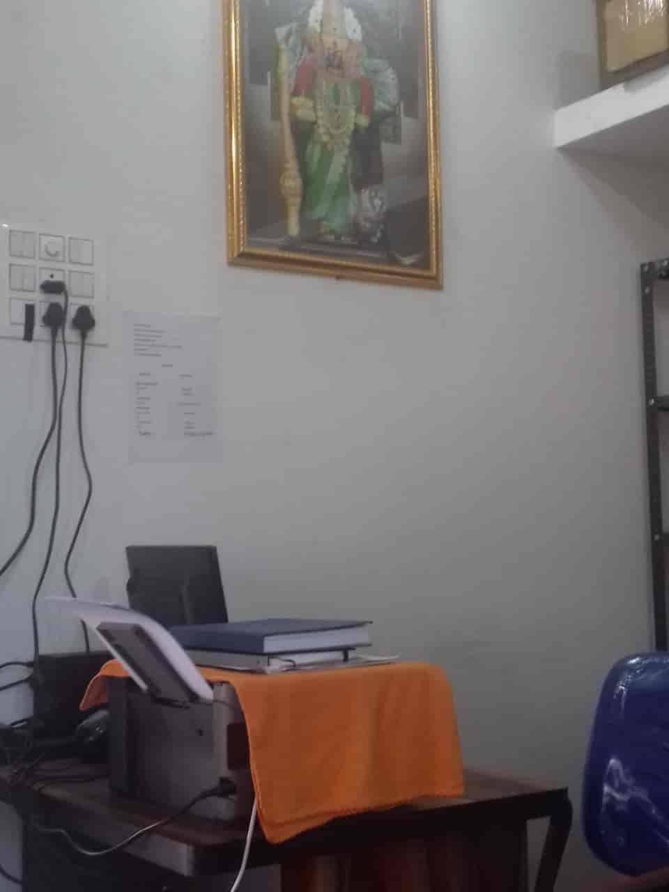 Shruti Corporation in Kasaba Bawada,Kolhapur Best FordCar Accessory