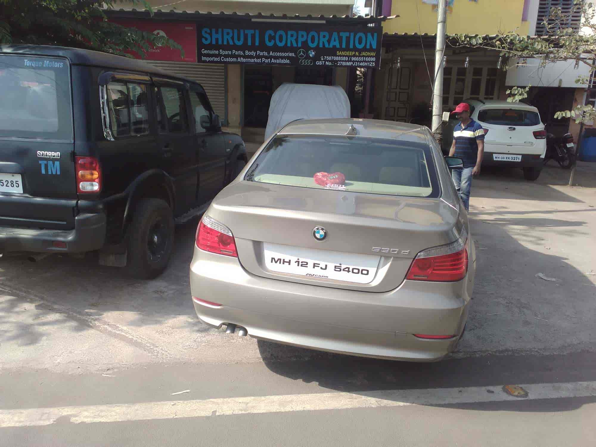 Shruti Corporation in Kasaba Bawada,Kolhapur Best FordCar Accessory