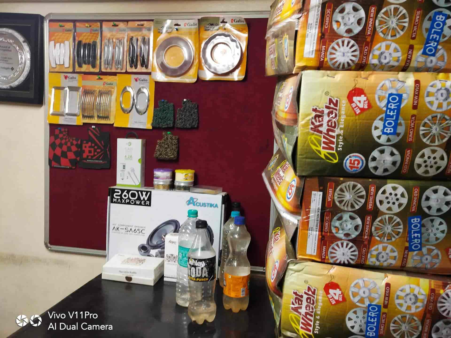 Gandhi Auto Accessories Photos, Rajaram Road, Kolhapur Pictures